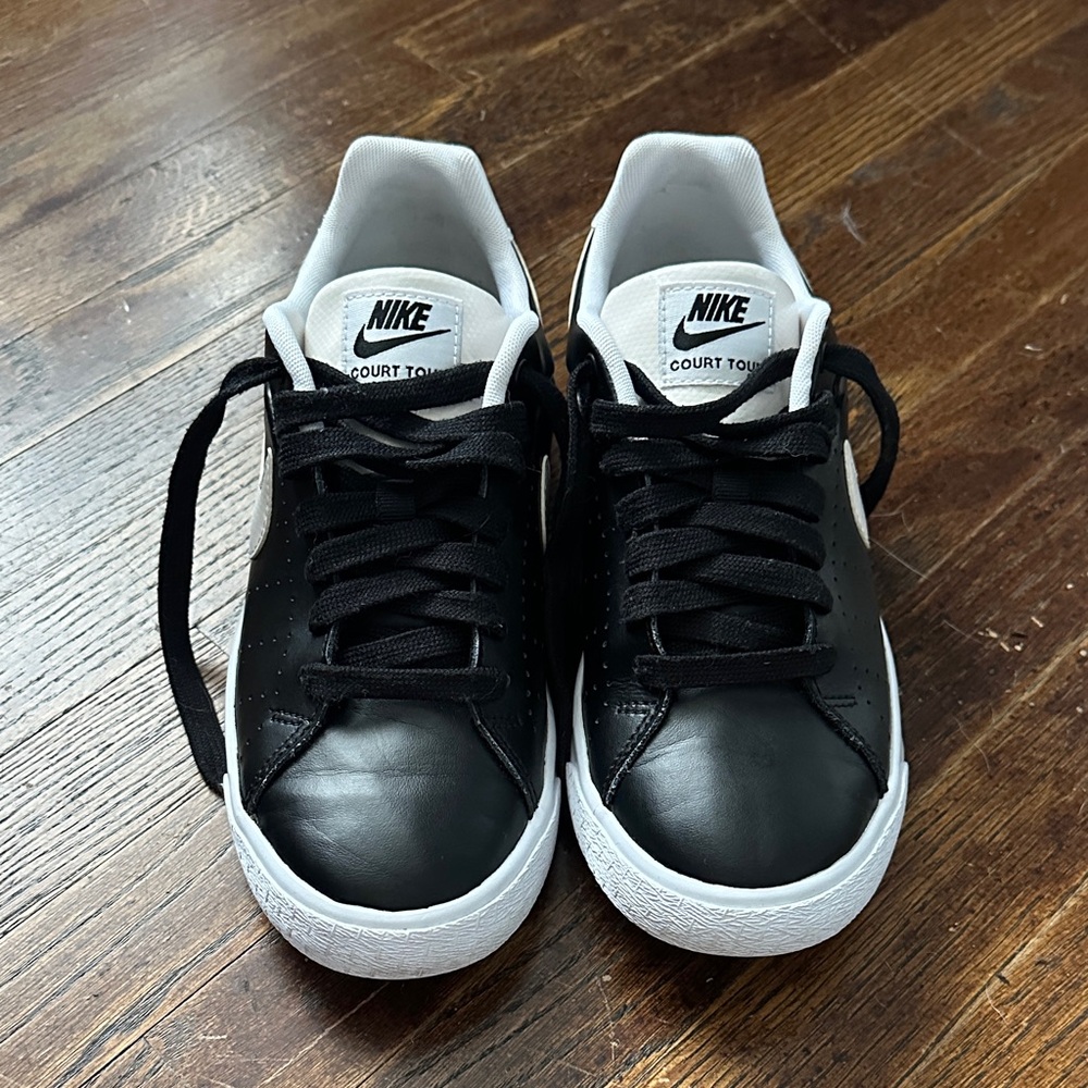 Nike court tour black and white leather shoes 9 - Picture 2 of 7